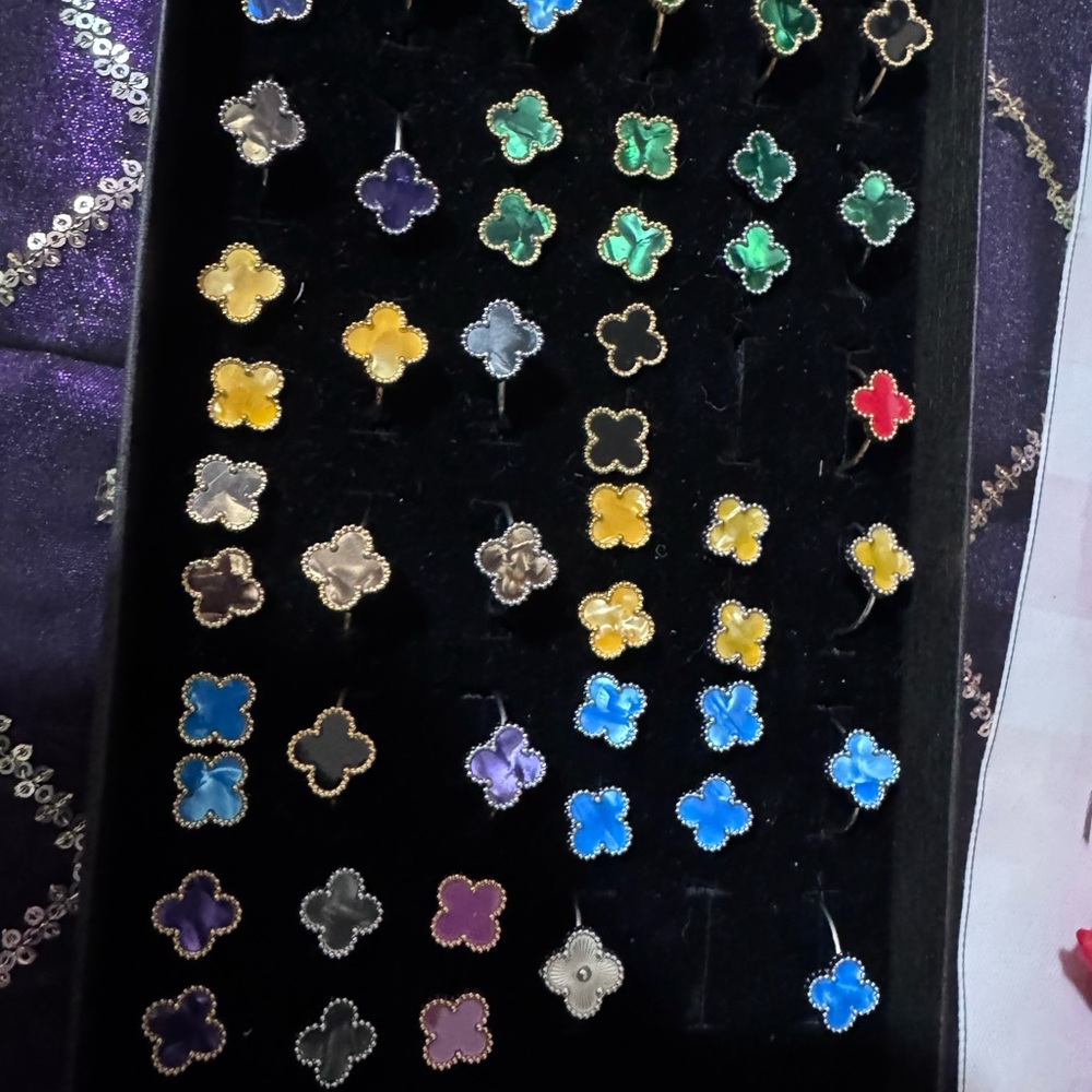 1x Elegant Multi-Color Clover Earrings pick your color